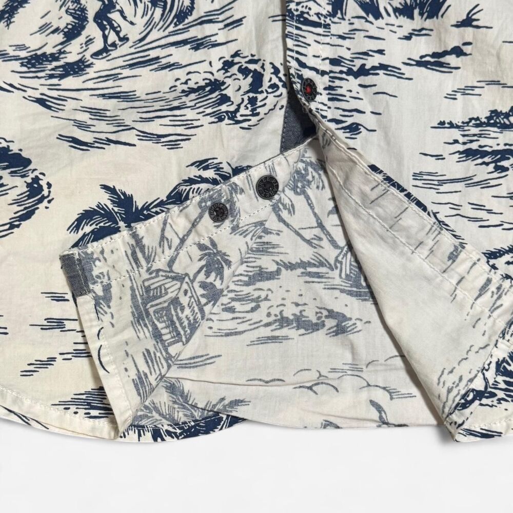 Free planet vintage navy blue and White Islands/waves Hawaiian medium size - Picture 5 of 7